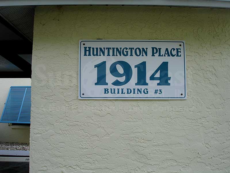 Huntington Place Signage